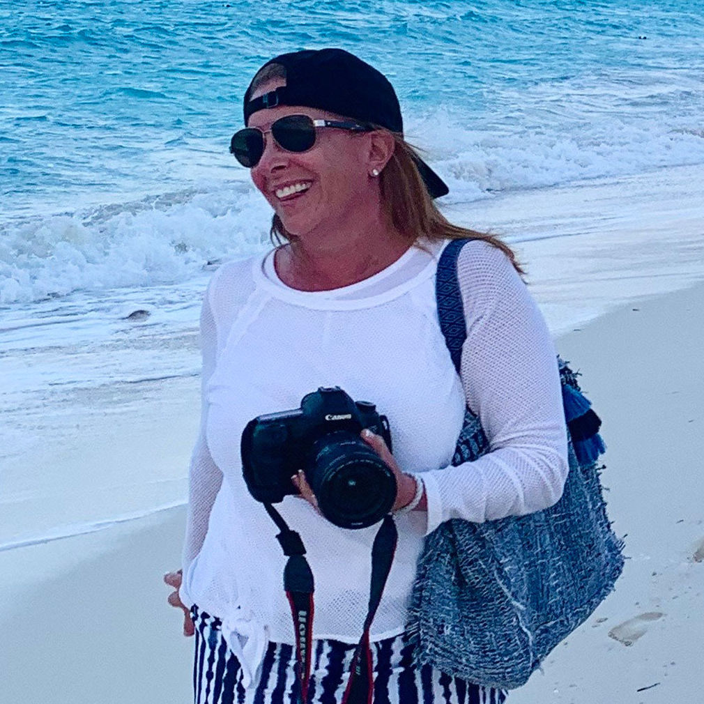 Meet the Artist: Susan Vizvary’s Creative Journey